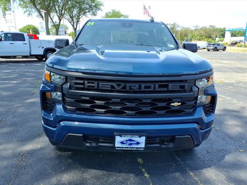 Used 2024 Chevrolet Silverado 1500 Custom AWD/4WD image 2