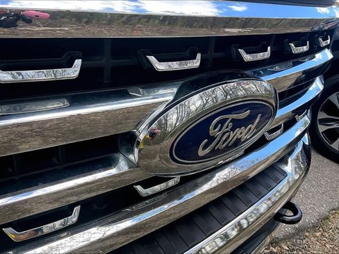 Used 2023 Ford F250 Lariat w/ Lariat Ultimate Package AWD/4WD image 29