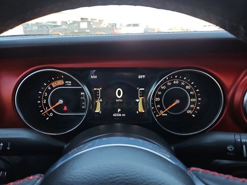 Used 2023 Jeep Gladiator Rubicon w/ Cold Weather Group AWD/4WD image 29