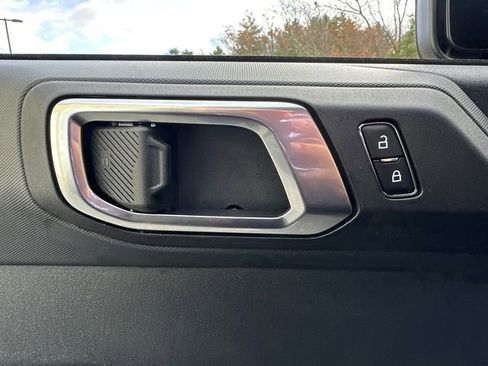 Certified 2025 Ford Bronco Big Bend image 25