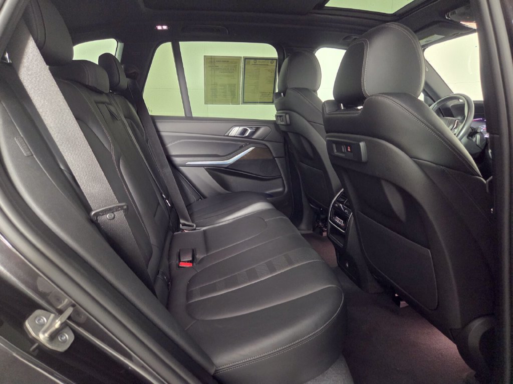 Used 2022 BMW X5 xDrive45e w/ Premium Package AWD/4WD image 29