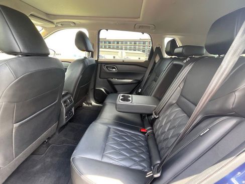 Used 2023 Nissan Rogue Platinum w/ Platinum Premium Package AWD/4WD image 35