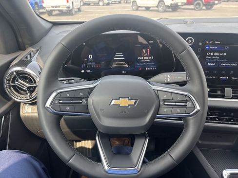 New 2026 Chevrolet Equinox LT w/ Convenience Package II image 19