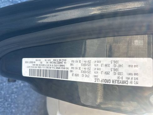 Used 2010 Chrysler Town & Country Touring FWD image 24