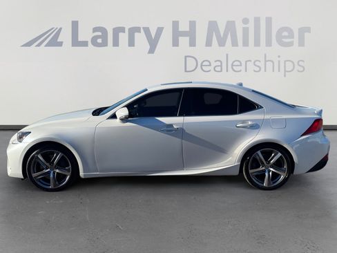 Used 2018 Lexus IS 300 300 image 2