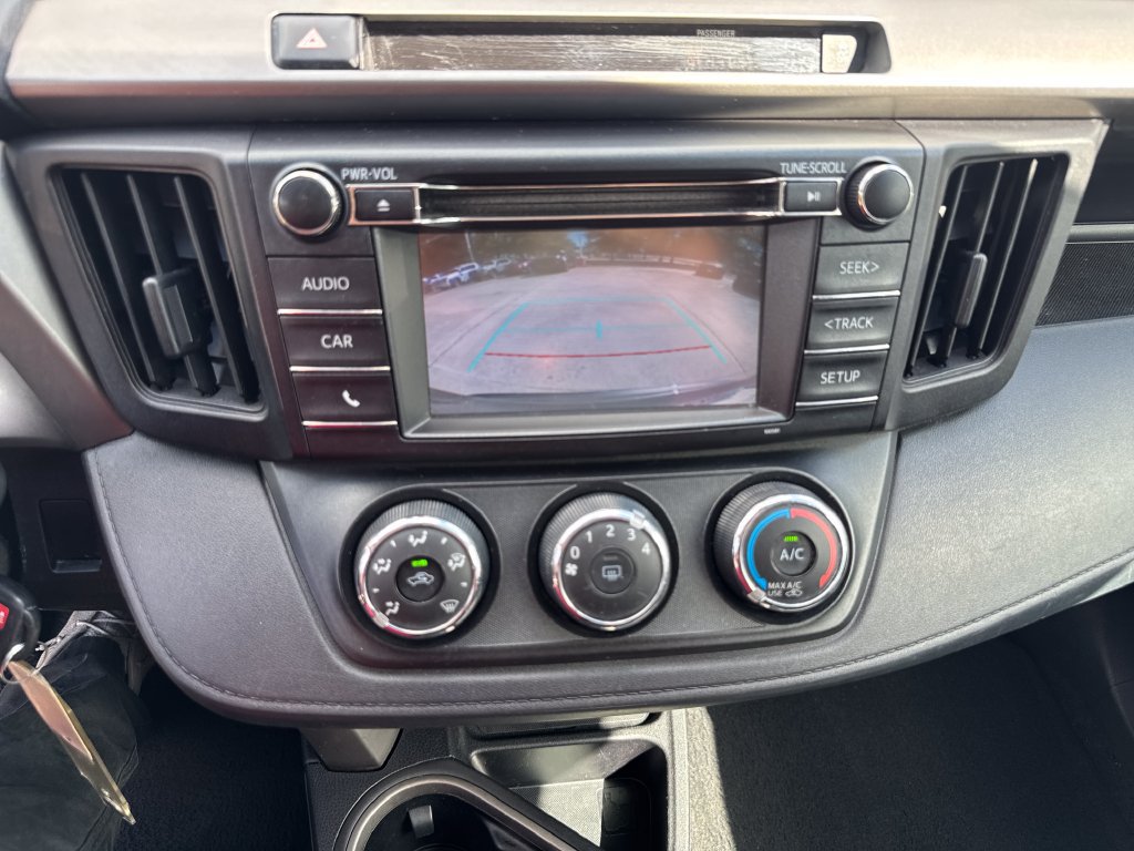Used 2016 Toyota RAV4 LE FWD image 21