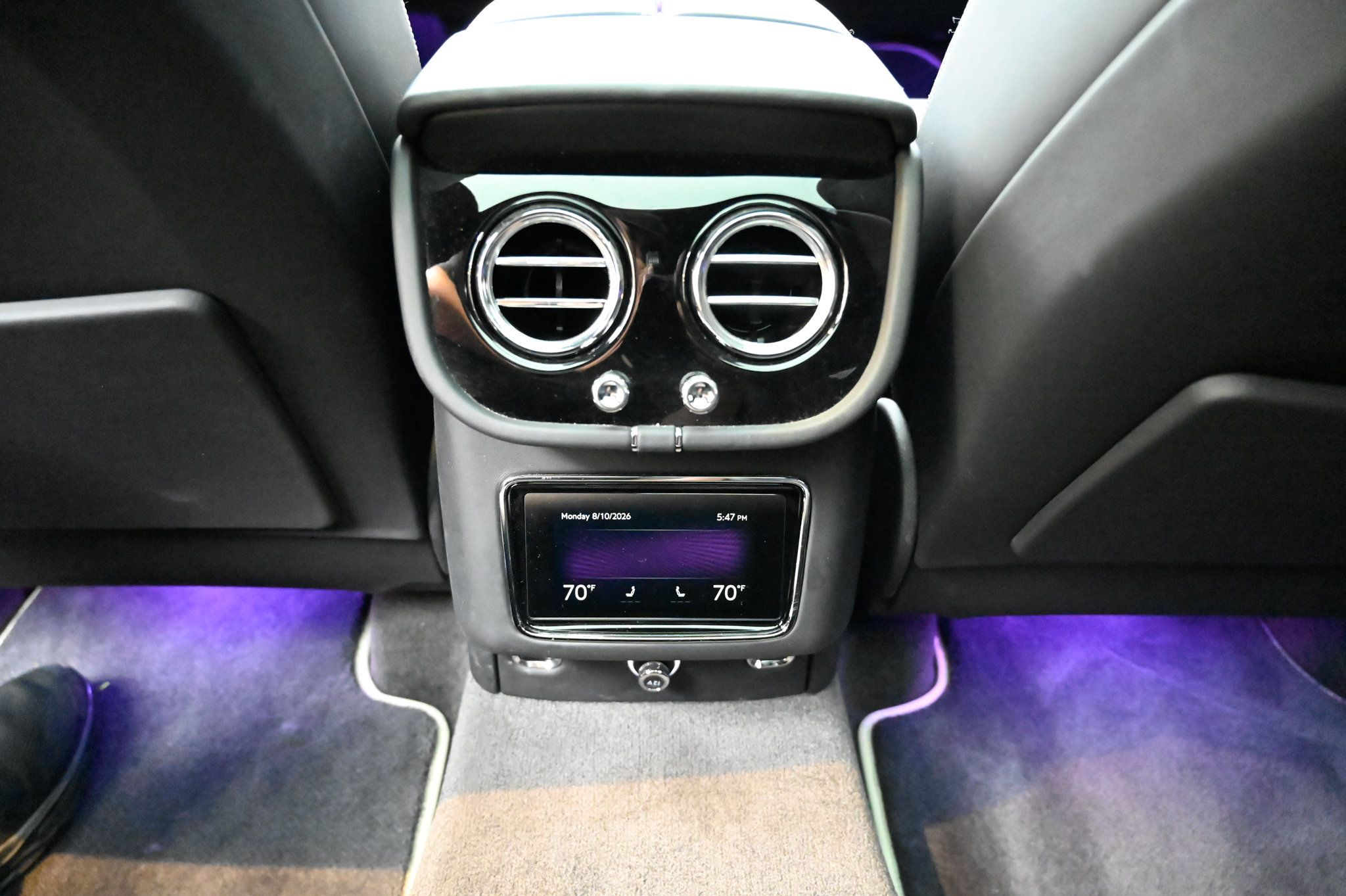 Used 2025 Bentley Bentayga AWD/4WD image 42