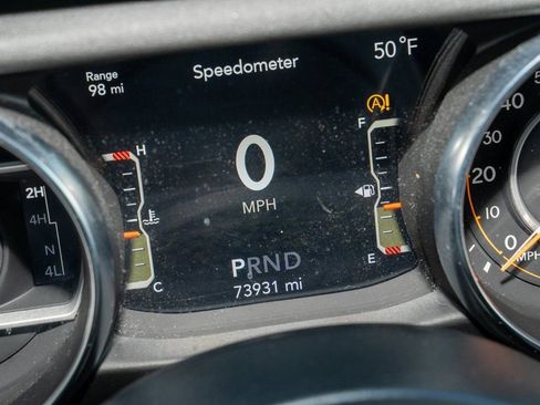 Used 2022 Jeep Wrangler Unlimited Sahara image 19