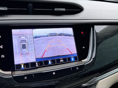 Used 2021 Cadillac XT6 Premium Luxury AWD/4WD image 25