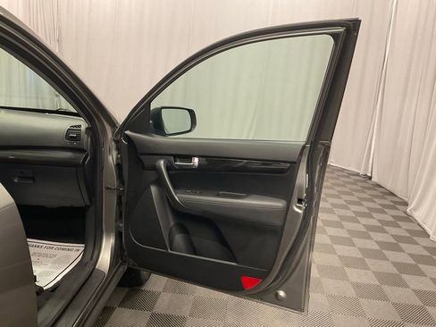 Used 2013 Kia Sorento EX AWD/4WD image 29