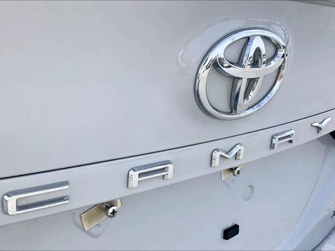 Used 2022 Toyota Camry SE image 28