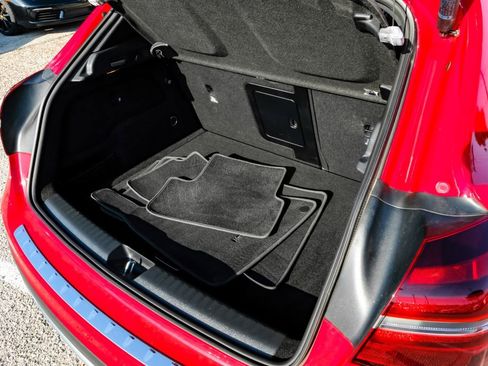 Used 2018 Mercedes-Benz GLA 250 image 53