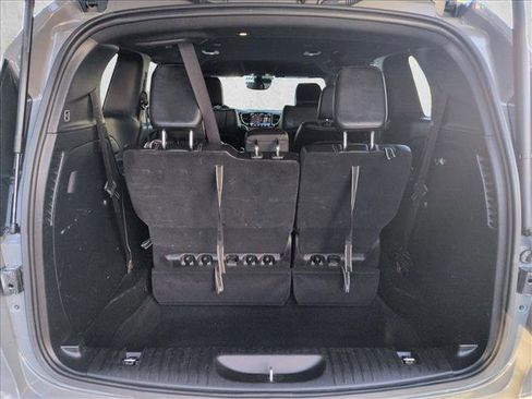 Used 2025 Chrysler Pacifica Select image 6