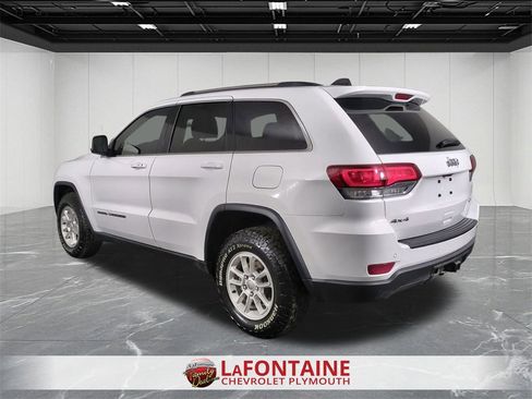 Used 2020 Jeep Grand Cherokee Laredo image 6