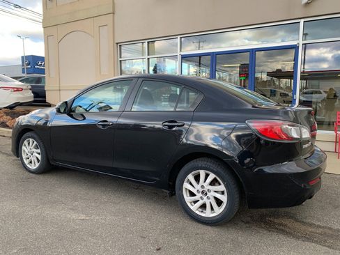 Used 2013 MAZDA MAZDA3 i Touring w/ Preferred Equipment Pkg image 5