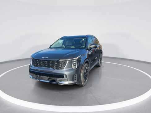 Used 2024 Kia Sorento S image 5