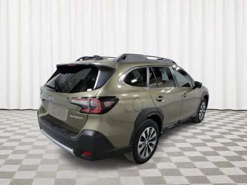 Used 2024 Subaru Outback Limited AWD/4WD image 3