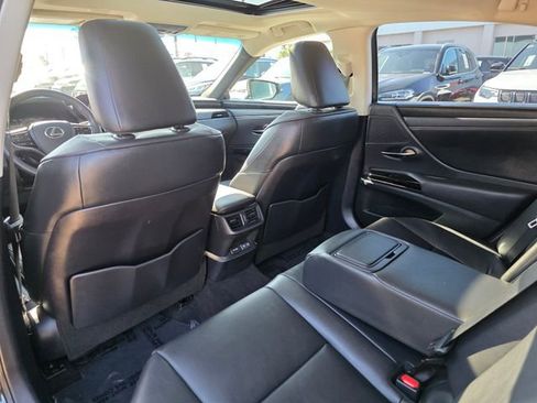 Used 2024 Lexus ES 300h w/ Premium Package image 13