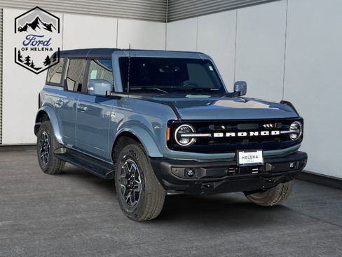 New 2025 Ford Bronco Outer Banks image 7
