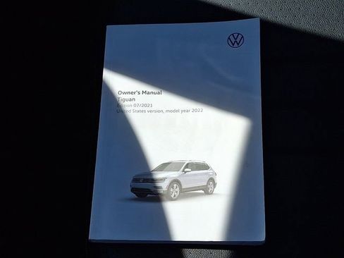 Used 2022 Volkswagen Tiguan SE R-Line AWD/4WD image 26