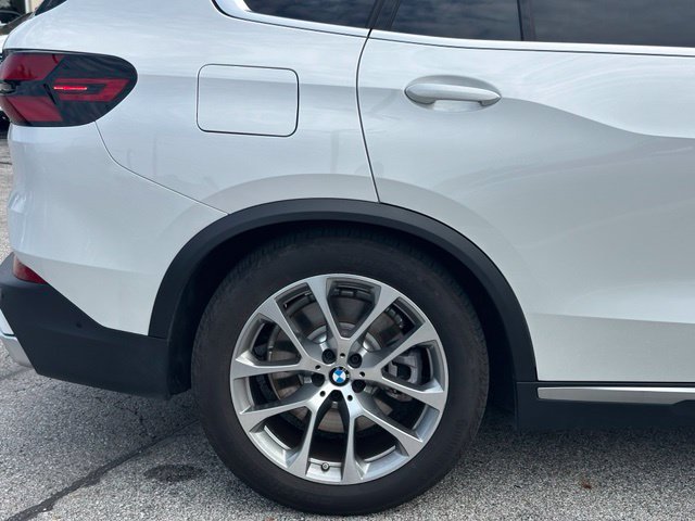 Certified 2026 BMW X5 xDrive50e w/ Climate Comfort Package AWD/4WD image 9