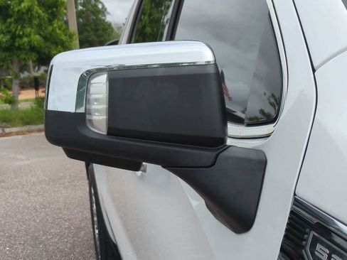 Used 2023 GMC Sierra 1500 Denali w/ Technology Package AWD/4WD image 12