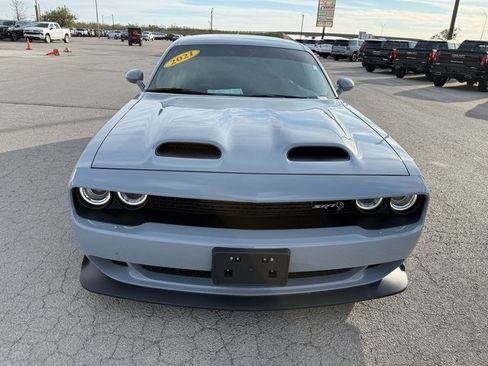 Used 2021 Dodge Challenger SRT Hellcat image 11