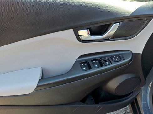 Used 2023 Hyundai Kona SEL w/ Convenience Package image 13