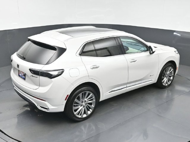 Used 2025 Buick Envision Avenir AWD/4WD image 33