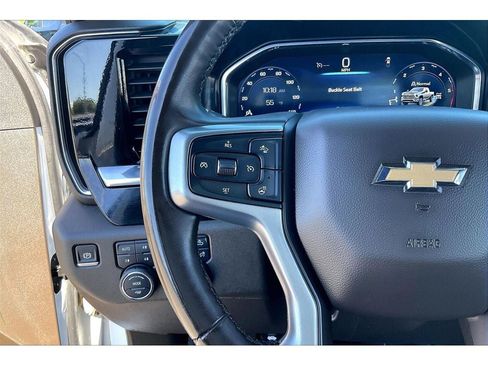 Used 2025 Chevrolet Silverado 3500 LTZ AWD/4WD image 20