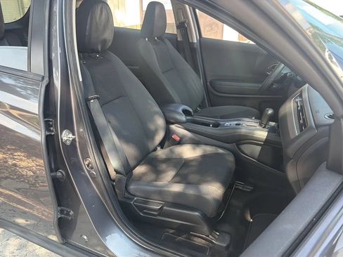 Used 2019 Honda HR-V EX image 30
