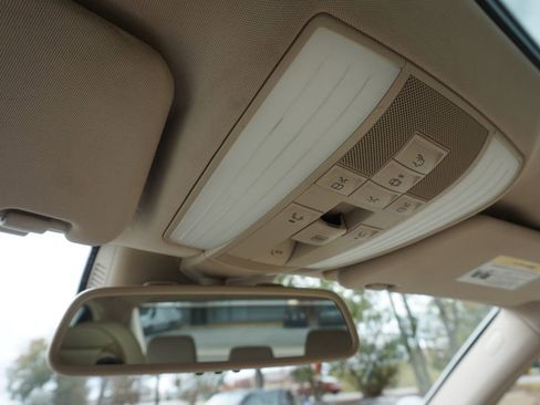 Used 2015 Mercedes-Benz E 350 Sedan image 44