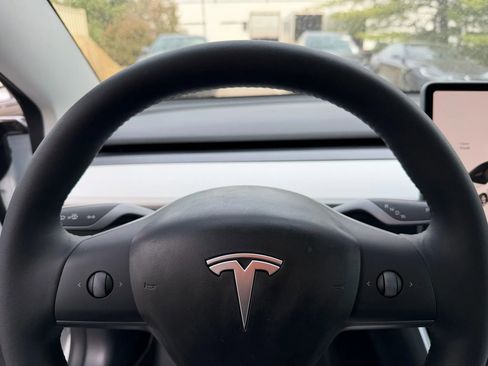 Used 2020 Tesla Model 3 Long Range image 23