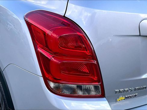 Certified 2022 Chevrolet Trax LT w/ Sport Edition image 32