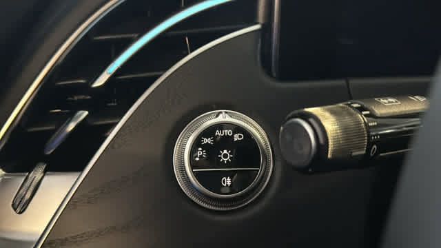 Used 2026 Mercedes-Benz E 450 4MATIC Sedan image 18