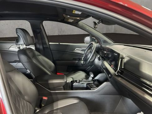 Used 2024 Kia Sportage X-Line w/ X-Line Premium Package AWD/4WD image 17
