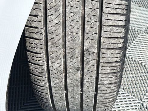 Used 2025 Chrysler Pacifica Limited FWD image 23