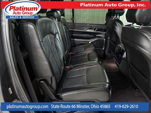 Used 2022 Jeep Wagoneer Series III image 37