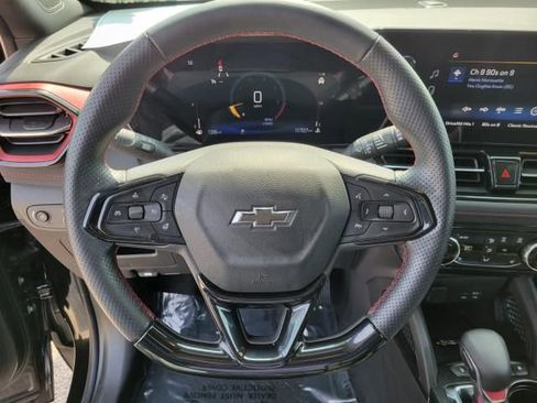 Used 2024 Chevrolet TrailBlazer RS w/ Convenience Package FWD image 21