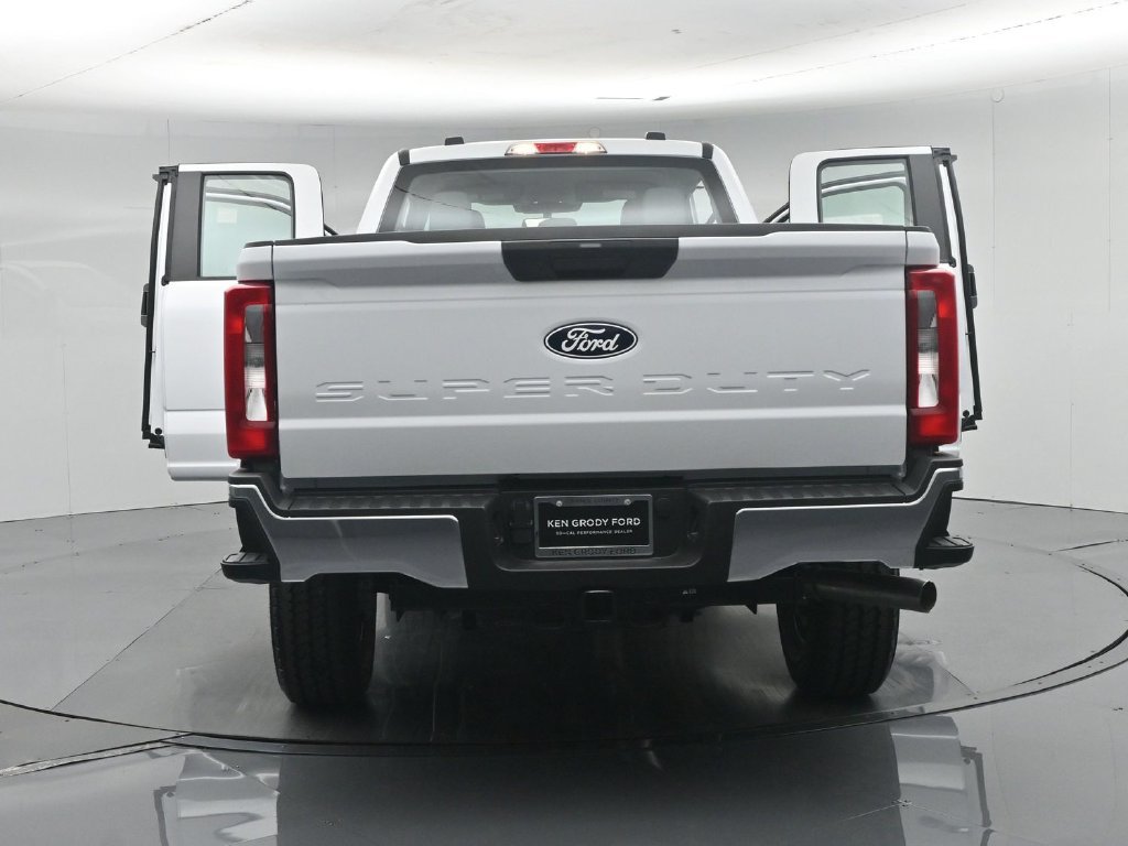 New 2027 Ford F350 XL w/ XL Chrome Package AWD/4WD image 31