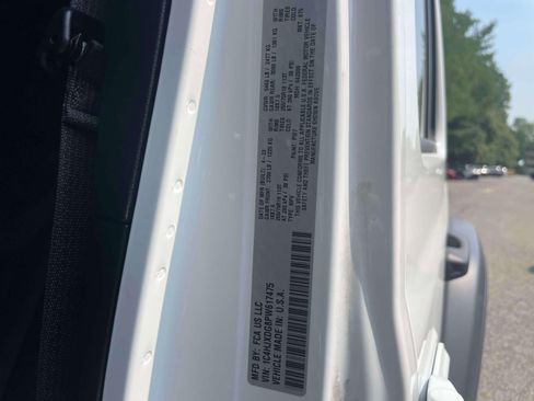 Used 2023 Jeep Wrangler Unlimited Sport AWD/4WD image 17