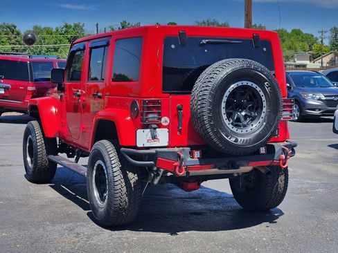 Used 2016 Jeep Wrangler Unlimited Sahara w/ Max Tow Package AWD/4WD image 7