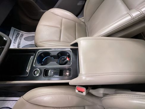 Used 2020 Lincoln Corsair AWD w/ Premium Package image 25