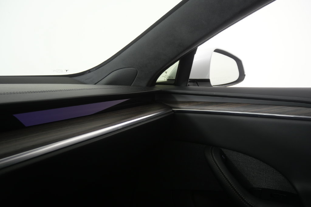 Used 2023 Tesla Model S AWD/4WD image 31