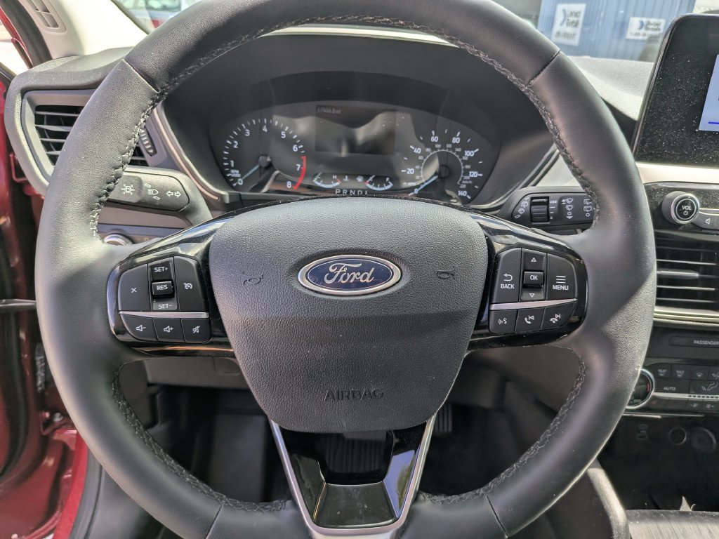 Certified 2022 Ford Escape SE w/ SE Sport Appearance Package FWD image 31