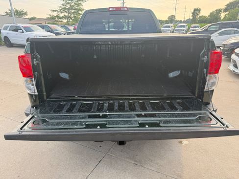 Used 2012 Toyota Tundra 4x4 Double Cab w/ Tow Pkg image 6