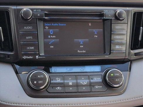 Used 2014 Toyota RAV4 XLE AWD/4WD image 19