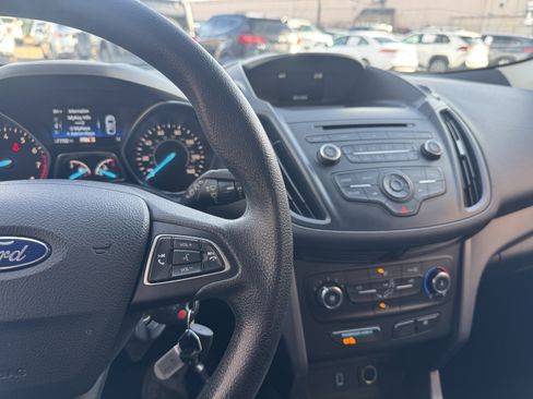 Used 2018 Ford Escape S image 23