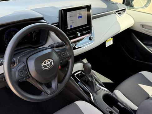Used 2026 Toyota Corolla LE image 11