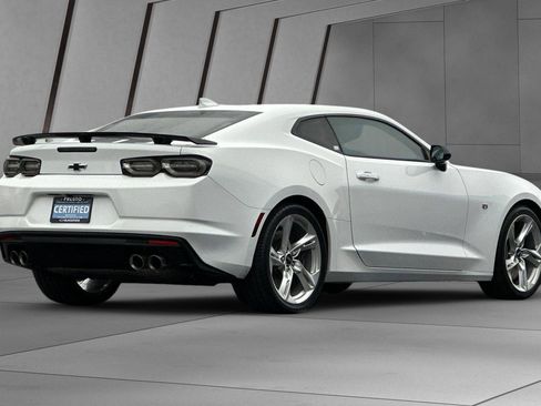 Used 2022 Chevrolet Camaro SS RWD image 4